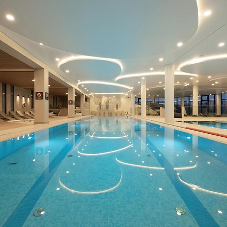 Family Apartment With Gym And Swimming Pool By Renters Prestige Kolobrzeg Dış mekan fotoğraf