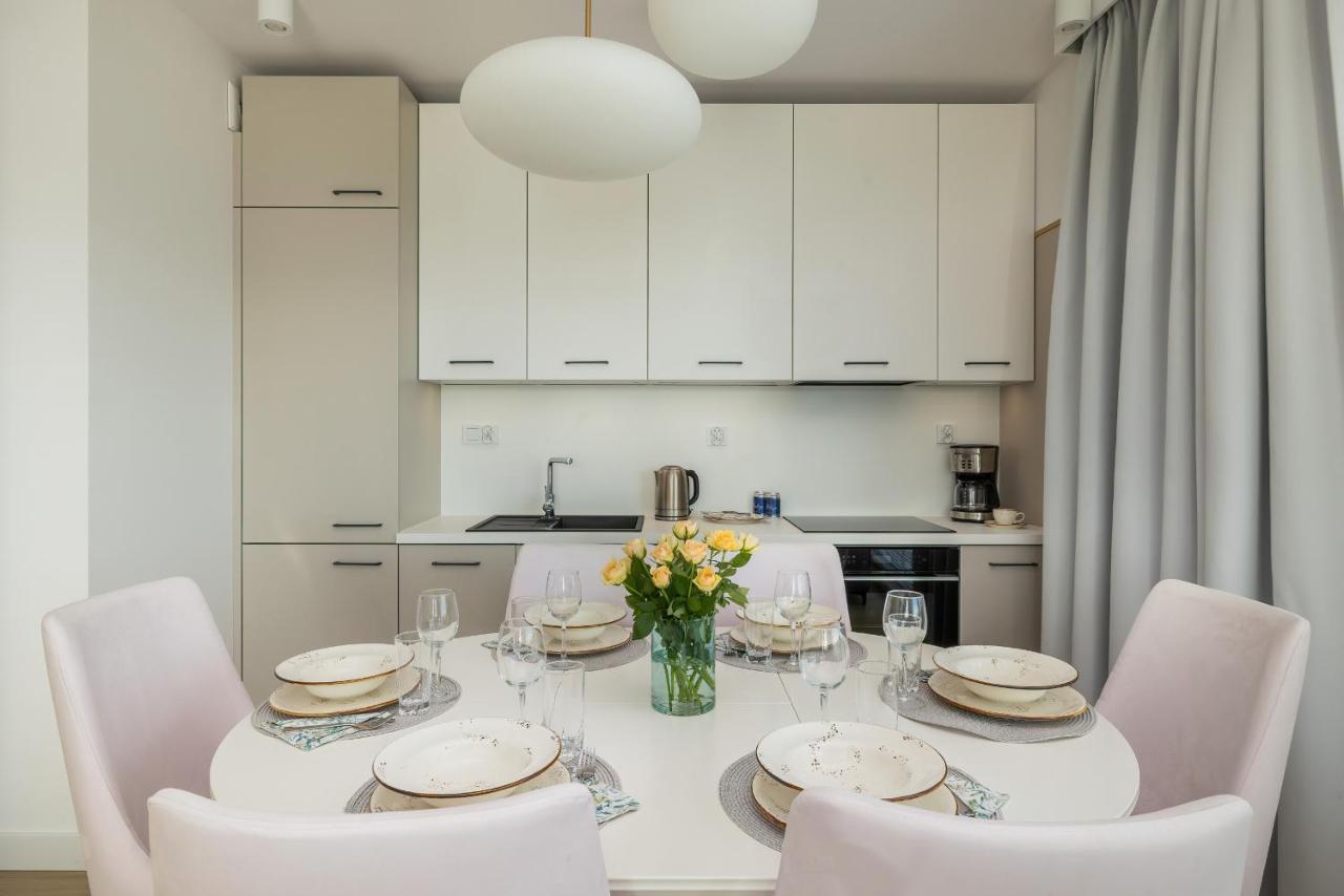 Family Apartment With Gym And Swimming Pool By Renters Prestige Kolobrzeg Dış mekan fotoğraf