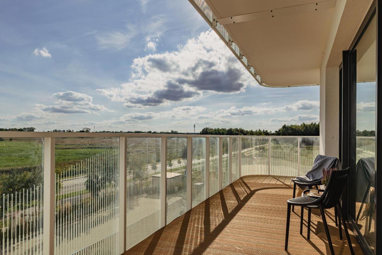 Family Apartment With Gym And Swimming Pool By Renters Prestige Kolobrzeg Dış mekan fotoğraf