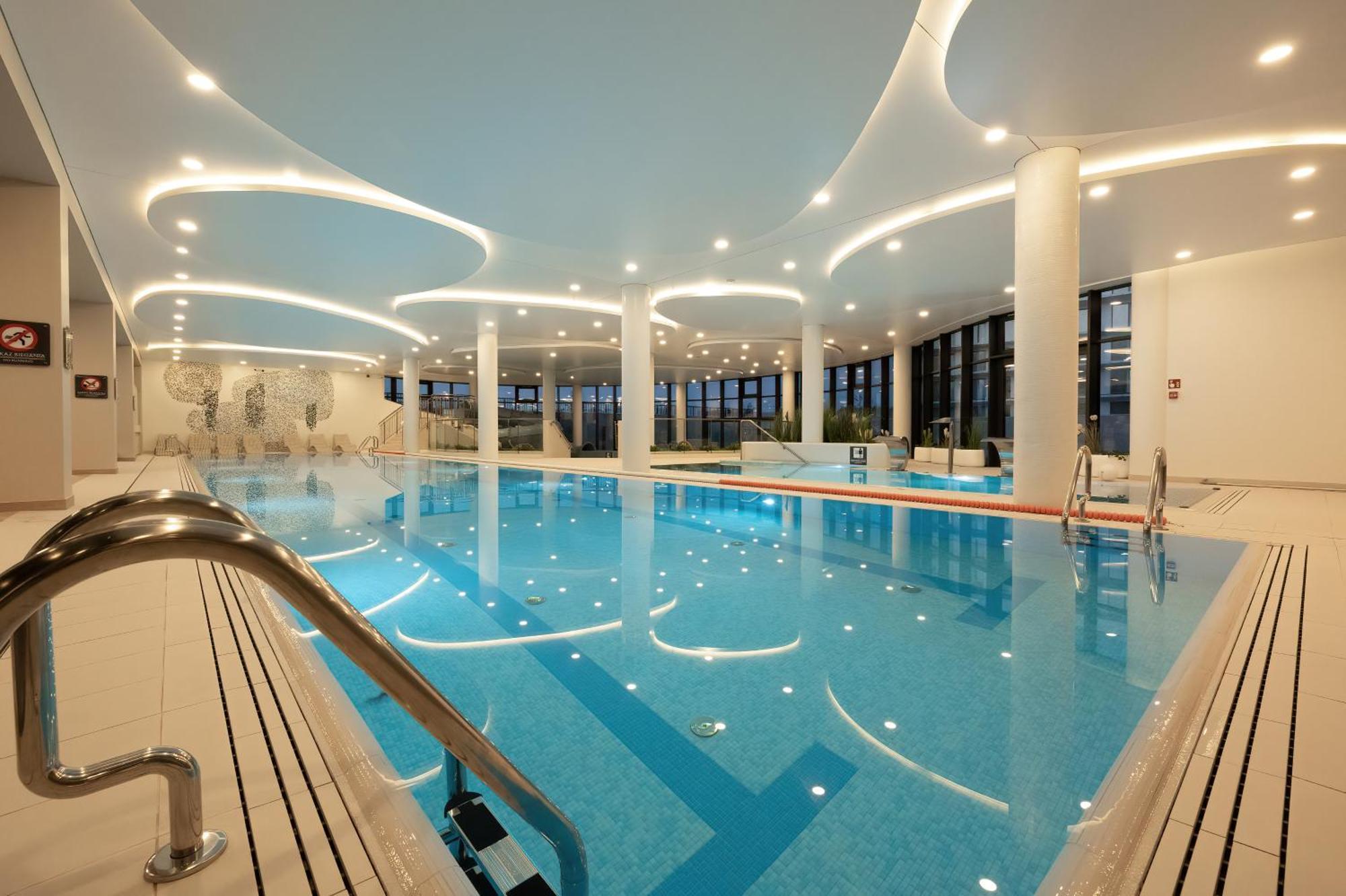 Family Apartment With Gym And Swimming Pool By Renters Prestige Kolobrzeg Dış mekan fotoğraf