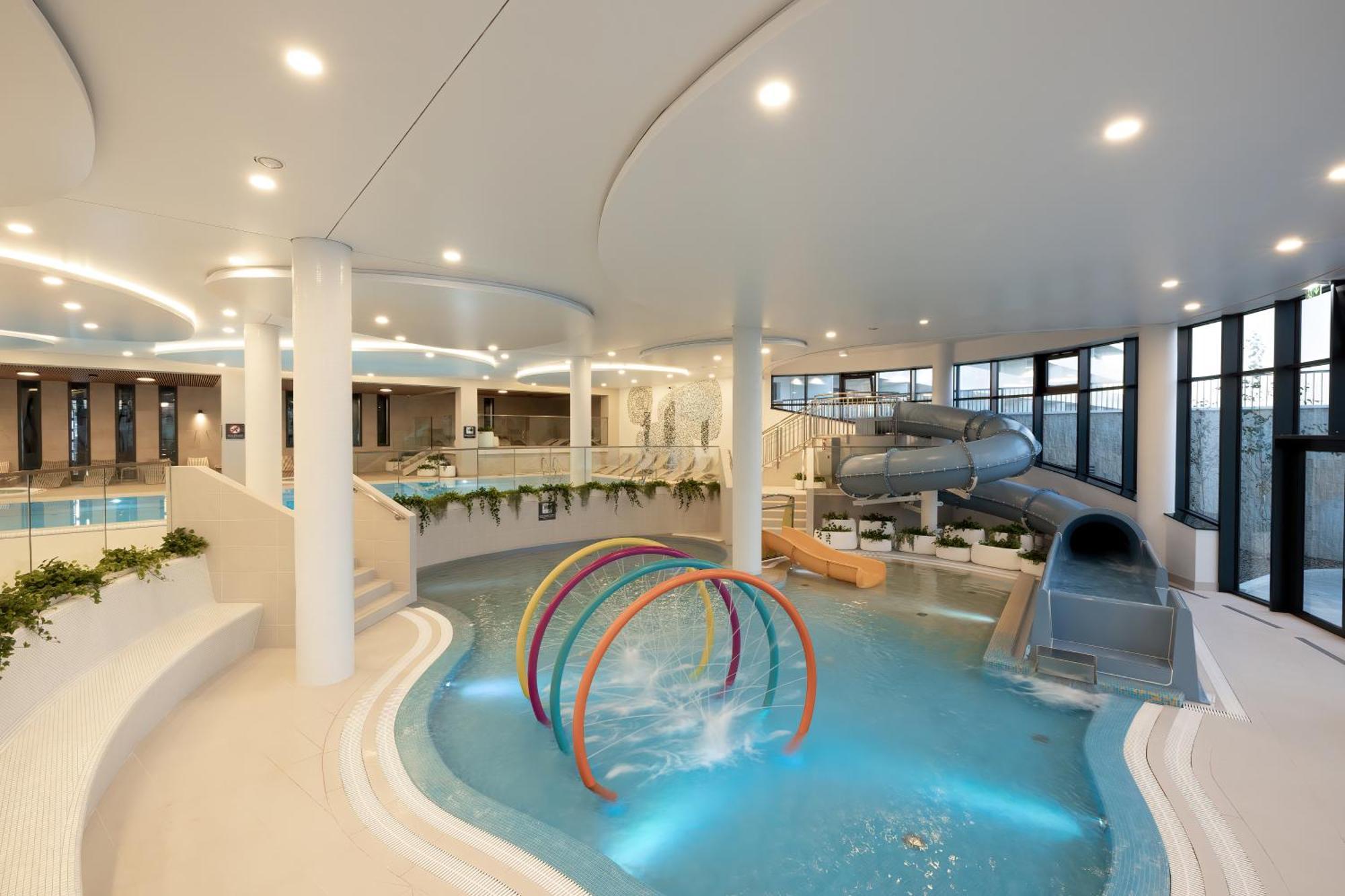 Family Apartment With Gym And Swimming Pool By Renters Prestige Kolobrzeg Dış mekan fotoğraf